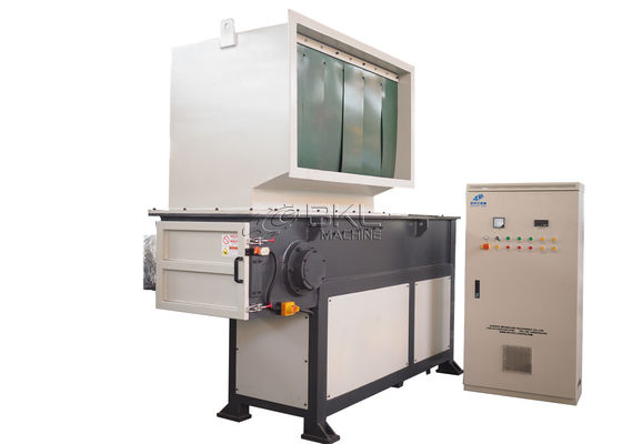 Benjolan Plastik Blok 30kw Single Shaft Shredder Machine Daur Ulang 100mm